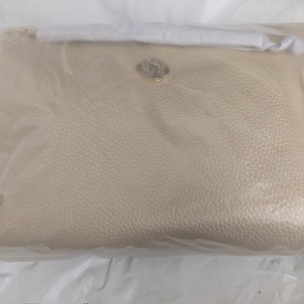 Shiseido Skincare Gift Set w/ Travel Pouch – New